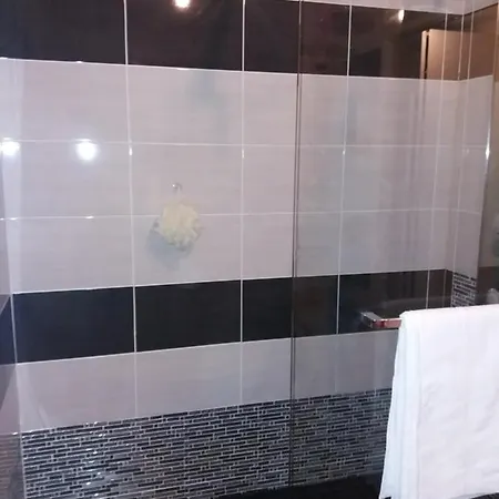 Viarhona Cocooning Frei Semesterbostad *